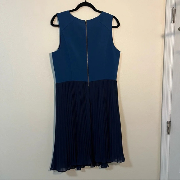 Ann Taylor Loft Teal Blue Navy Combo Dress Pleated Size 14 Party Holiday - Picture 5 of 8